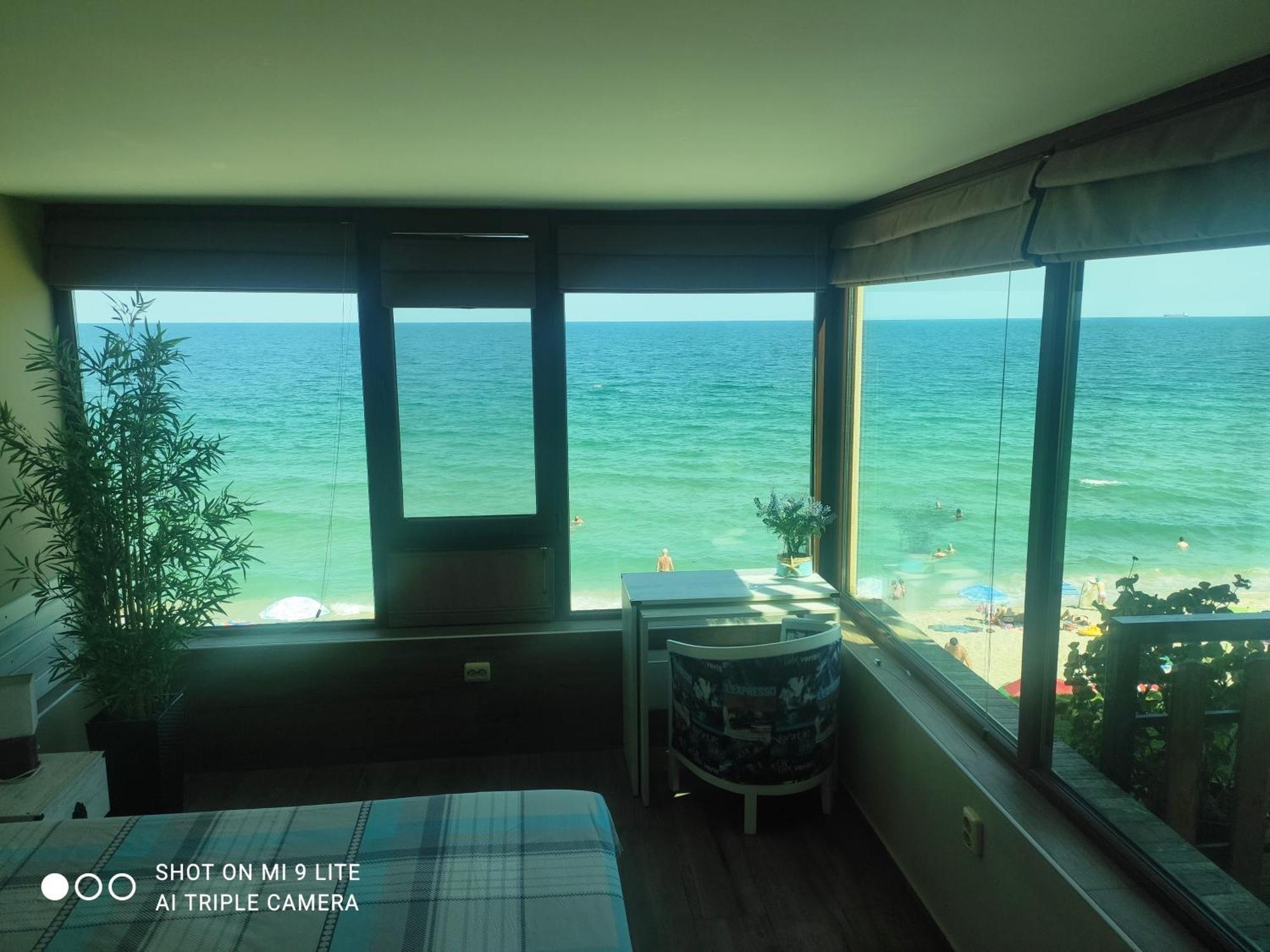 Happy Beach Rooms Warna Exterior foto