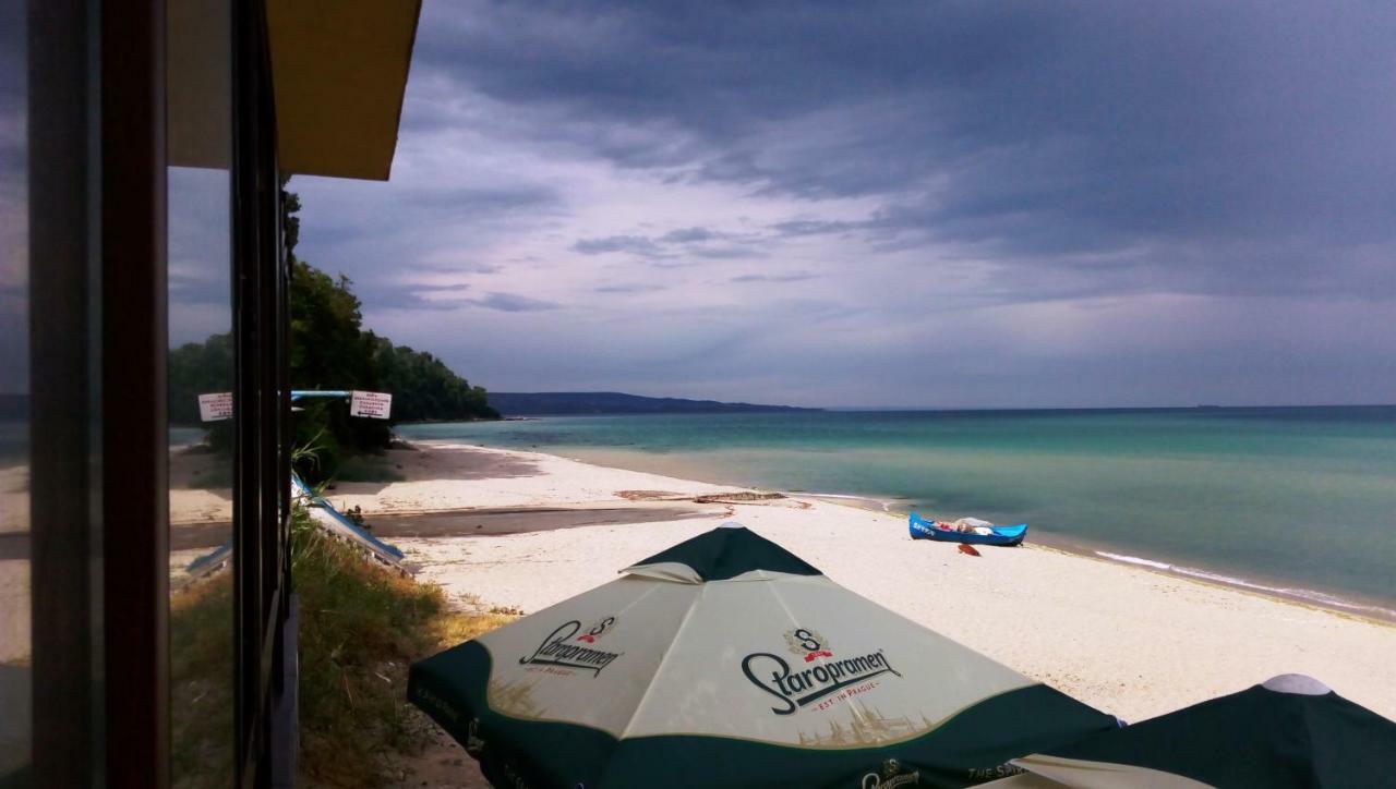 Happy Beach Rooms Warna Exterior foto